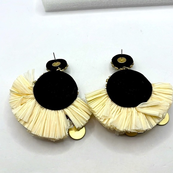 Earrings Large Statement Earrings Raffia Gold tone AB white Rhinestones Bling - Picture 8 of 10